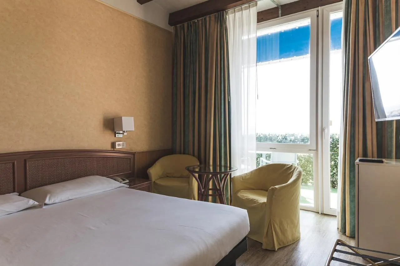 Hotel Santa Maria Chiavari 3*,  Itália